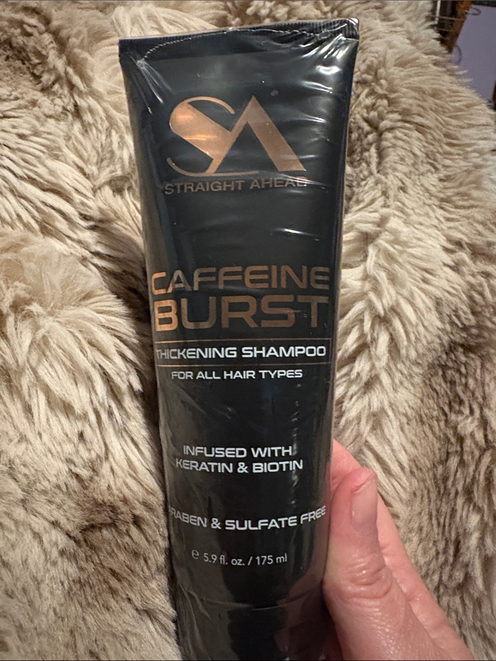 Straight Ahead Caffeine Burst Thickening Shampoo - Black